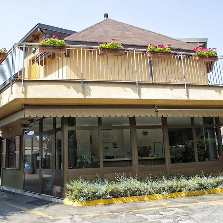 Hotel Motel Ovest Vittuone Zewnętrze zdjęcie