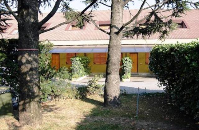 Hotel Motel Ovest Vittuone Zewnętrze zdjęcie