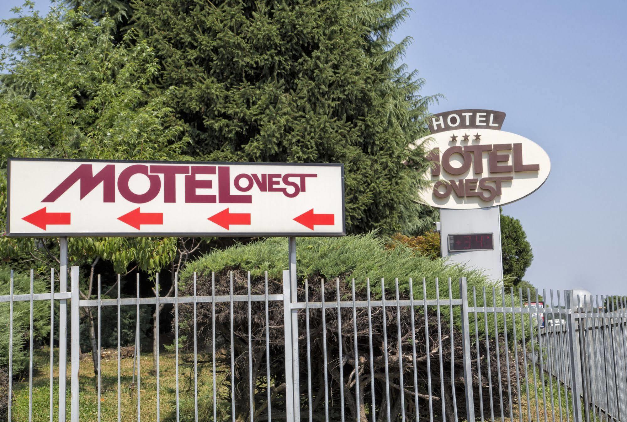 Hotel Motel Ovest Vittuone Zewnętrze zdjęcie
